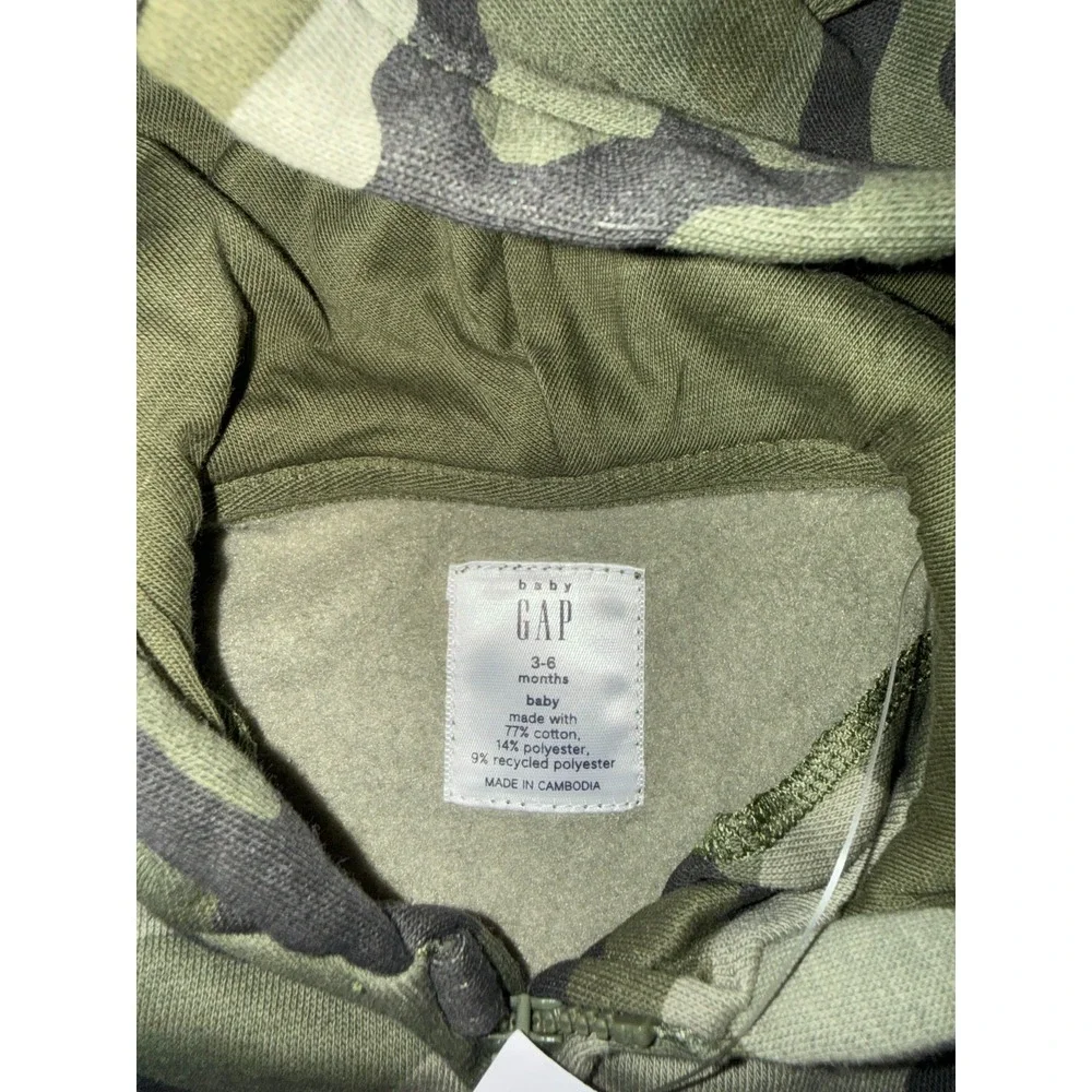 MSRP $45 NEW 3-6 Months Boys Camo Baby Gap Bodysuit Zipper Embroidered NWT